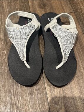 Skechers White Rhinestone T-Strap Comfort Sandals